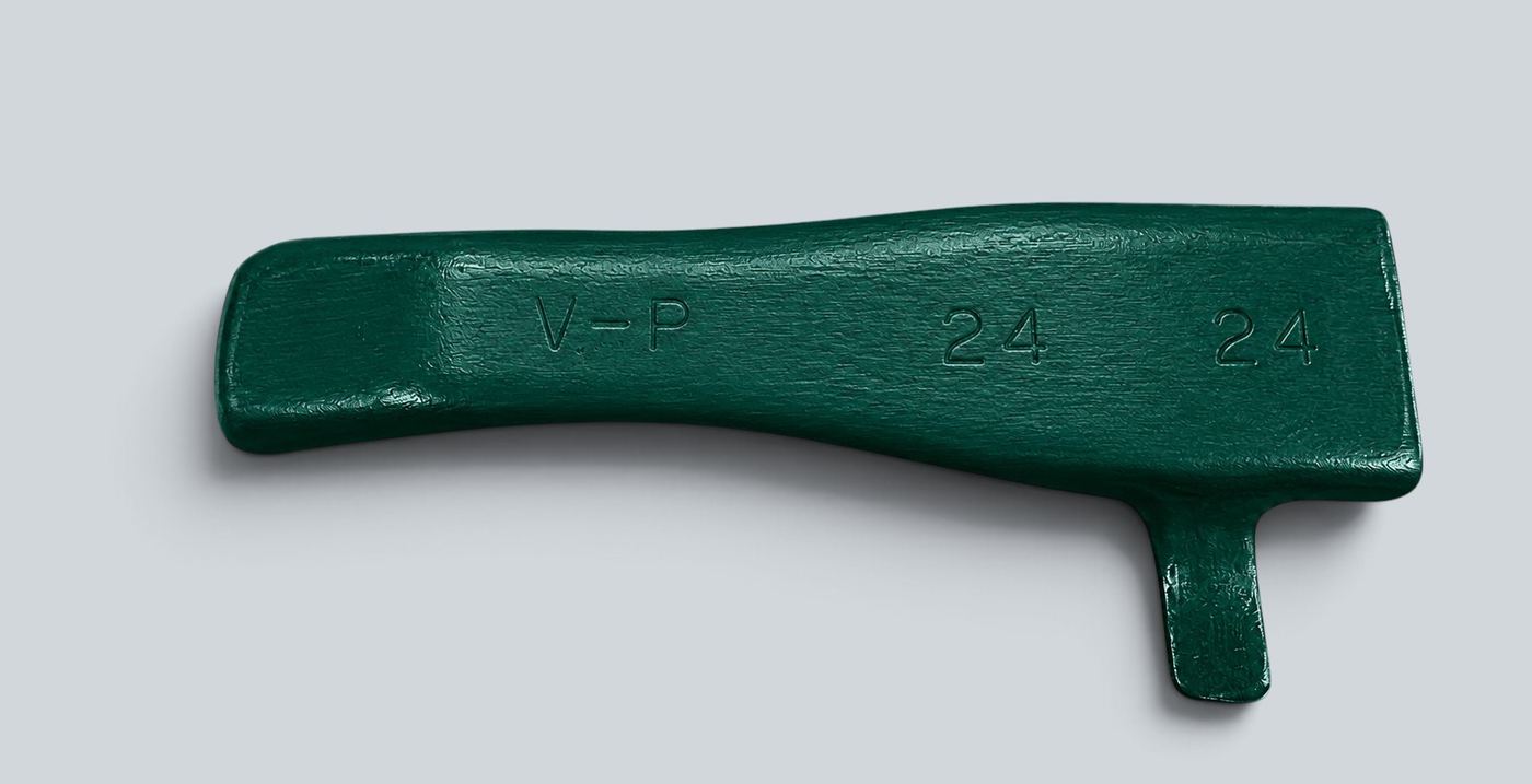 Bracket Comp Fuel Tank Rear R